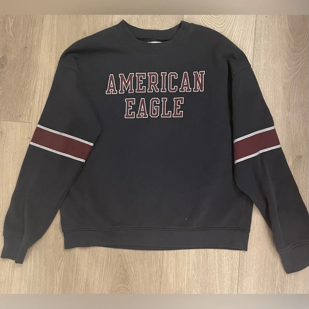 American Eagle Sweater - Picture 2 of 3